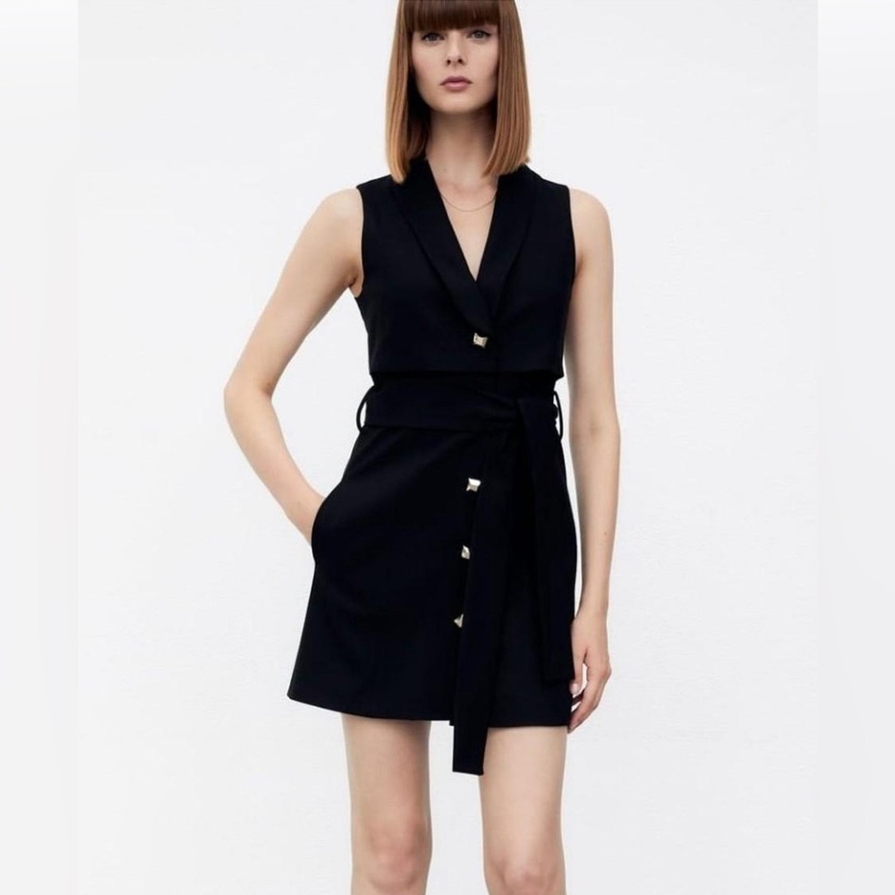 Zara Black Sleeveless Buttoned Waistcoat Dress With Belt & Gold Tone Buttons - Picture 2 of 3